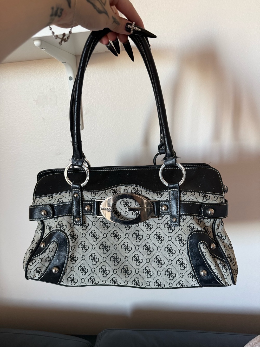Guess Black & Ivory Signature Logo Shoulder Bag